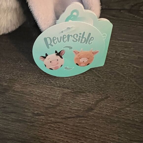 reversible hug me plush Toy - Picture 3 of 8